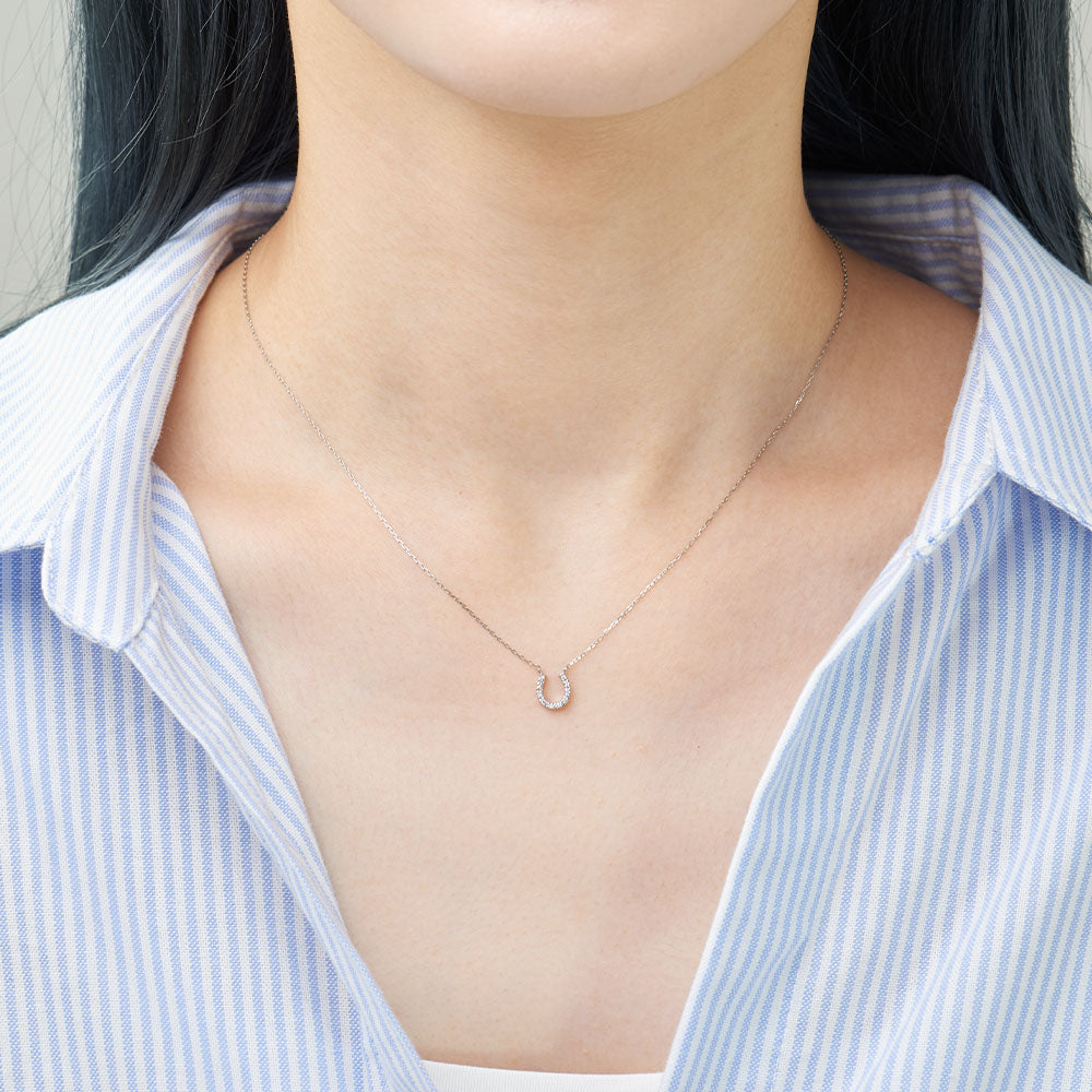 プラチナ ネックレス 馬蹄 ダイヤモンド 日本製 0.04ct ホースシューレディース Pt900/850 幸運 お守り ギフト