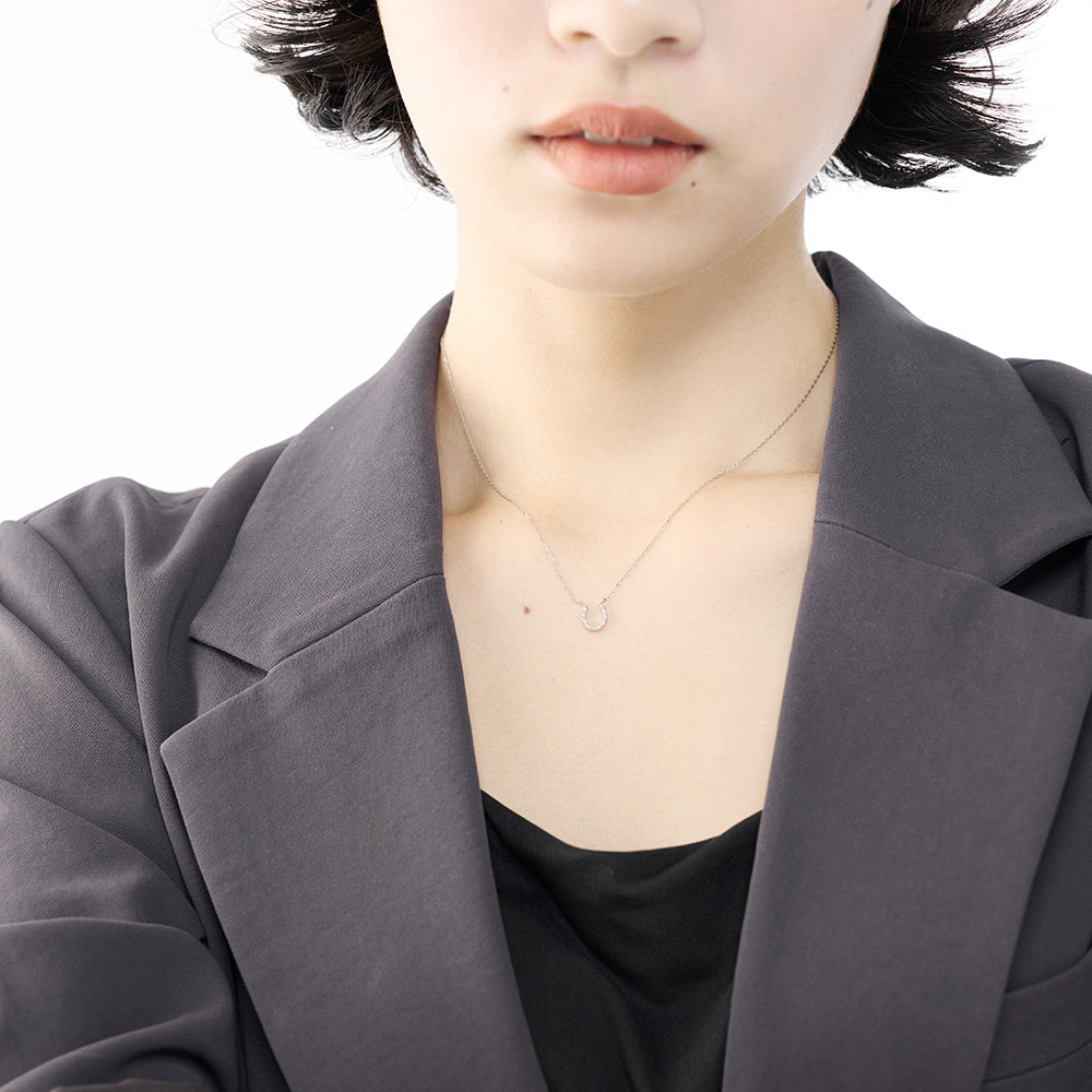 プラチナ ネックレス 馬蹄 ダイヤモンド 日本製 0.04ct ホースシューレディース Pt900/850 幸運 お守り ギフト