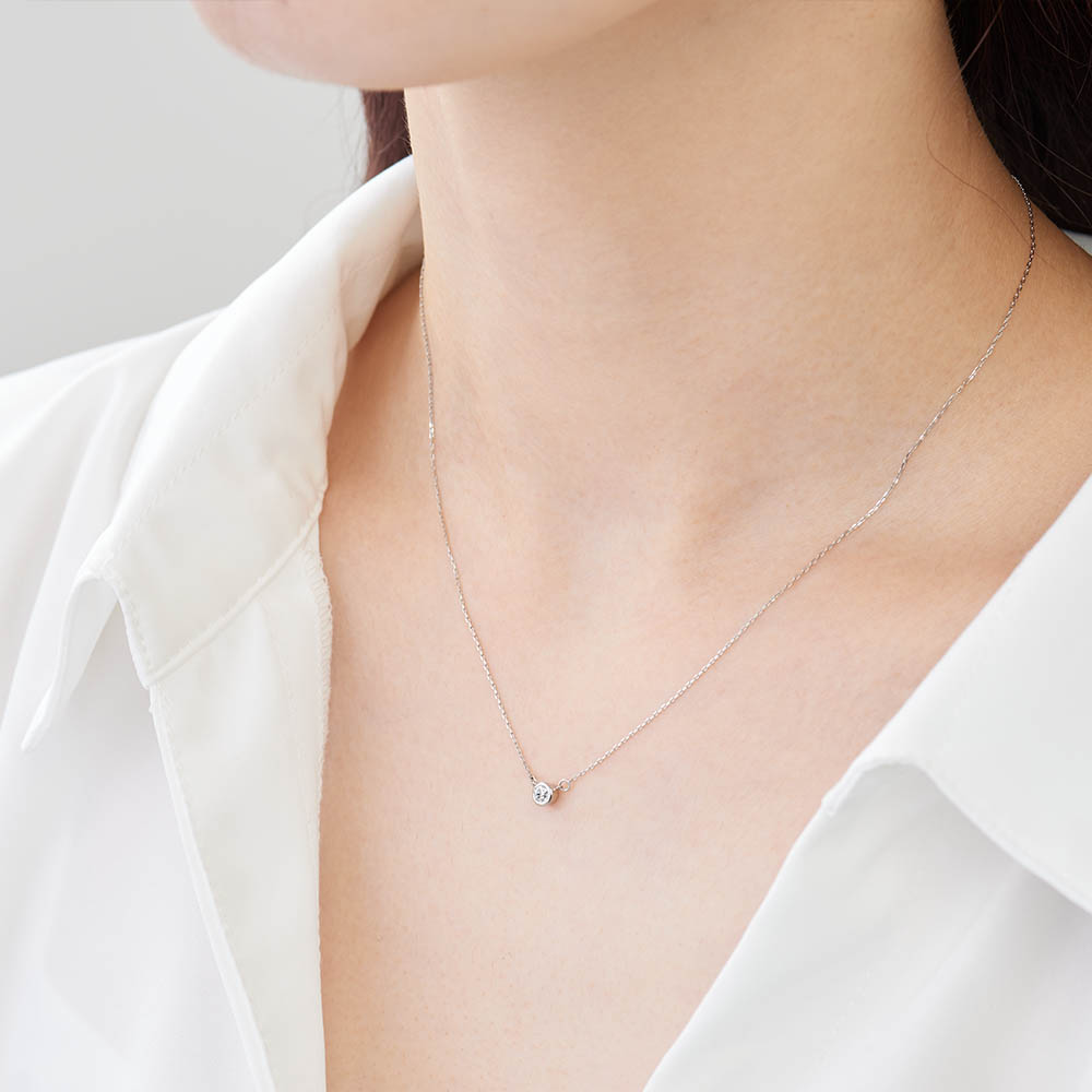 プラチナ ネックレス 日本製 一粒 ダイヤモンド 0.1ct 覆輪 レディース ギフト包装 PT900/850