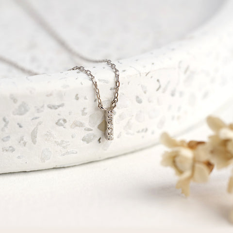 プラチナ 0.010ct ダイヤモンドクロスプラチナネックレス PT900/850